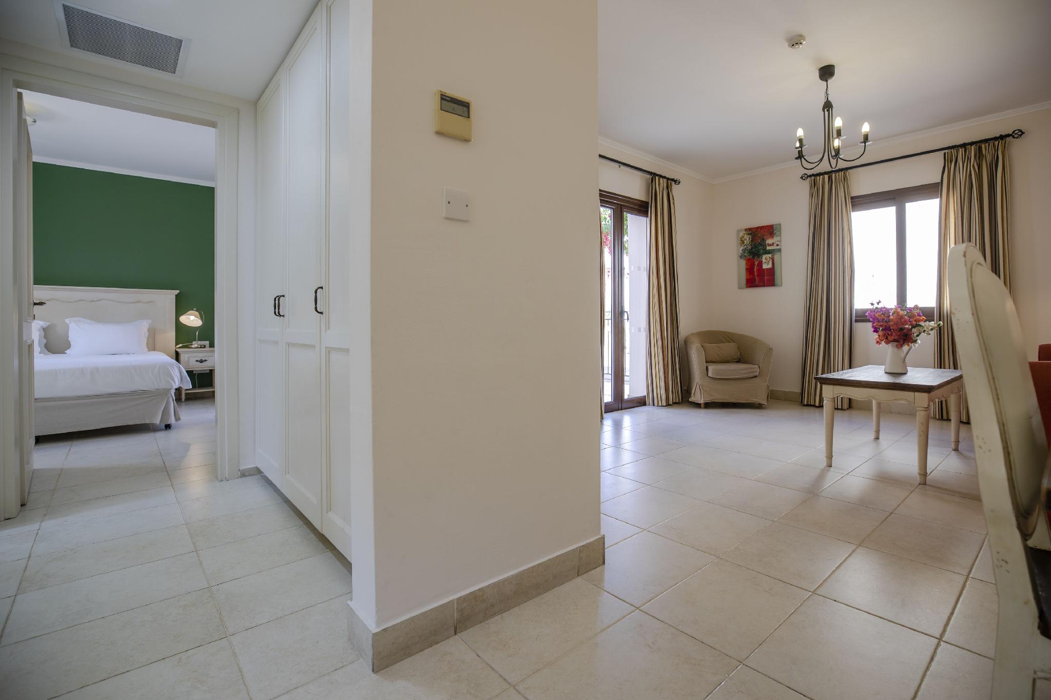 1 Bedroom, Village, Apartment