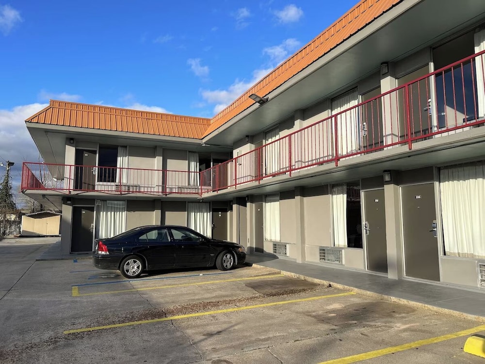 Western Inn Hattiesburg 17/36