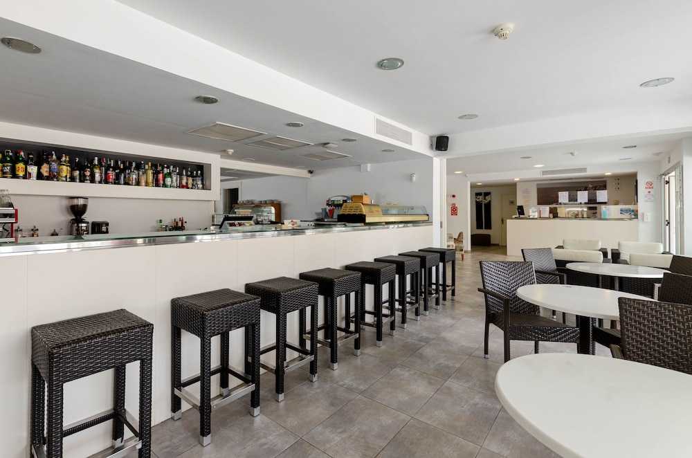 Hotel Gami Adults Only 38/53
