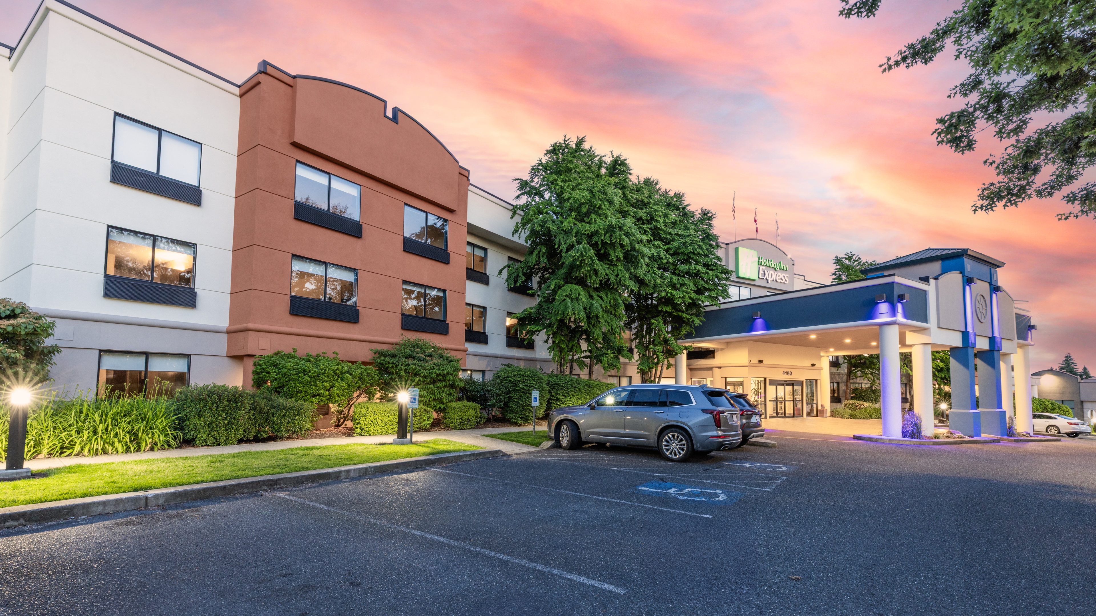 Holiday Inn Express Bellingham 60/72