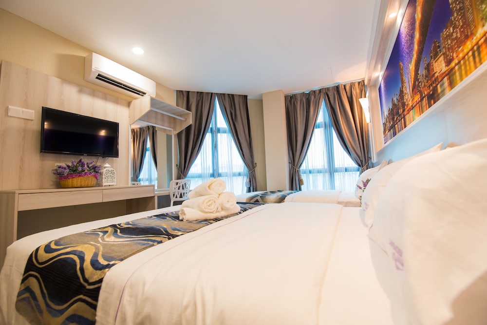 Lavender Inn Usj 7/22