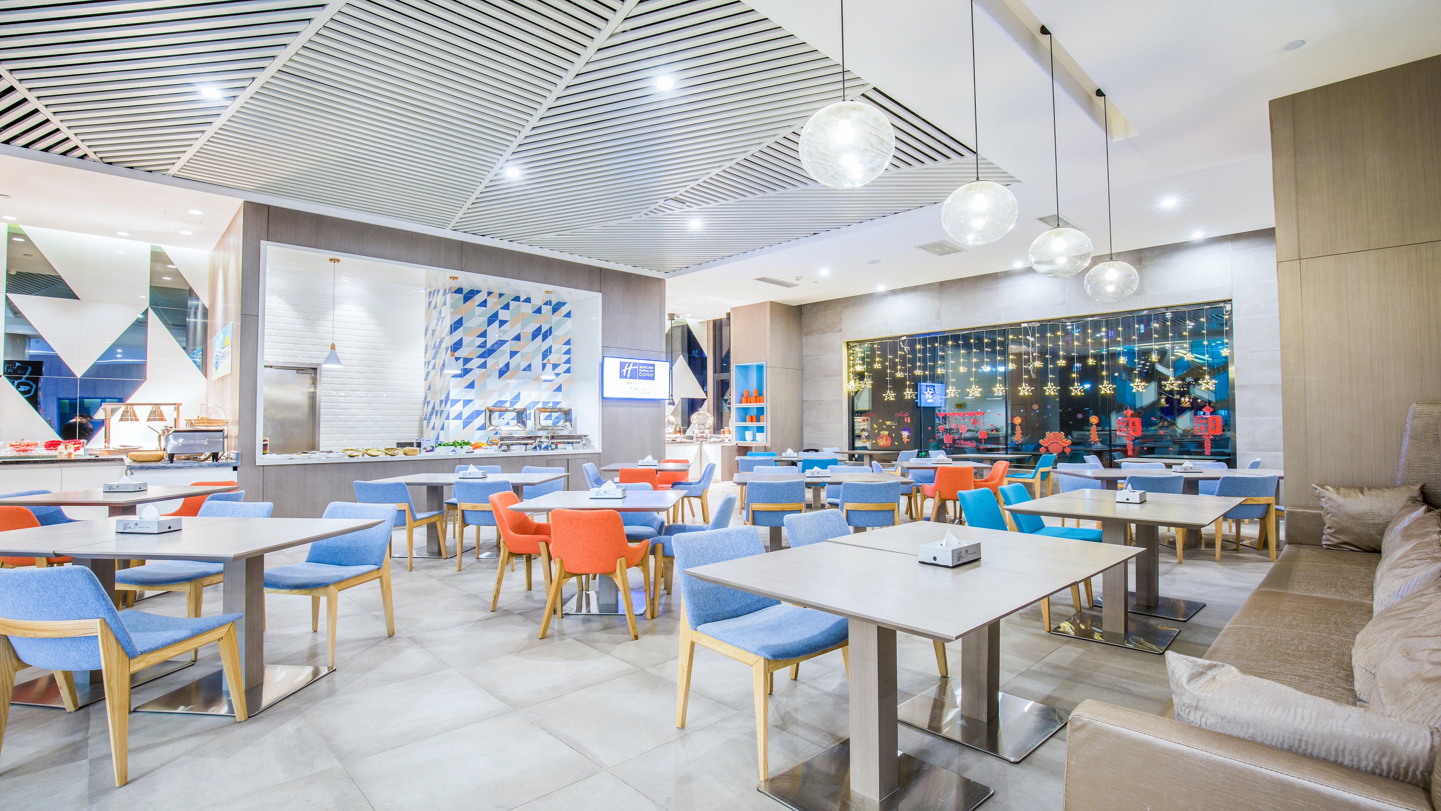 HOLIDAY INN EXPRESS CHIFENG HONGSHAN 41/50