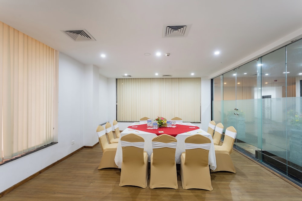 Hotel Lo Mustang 53/62