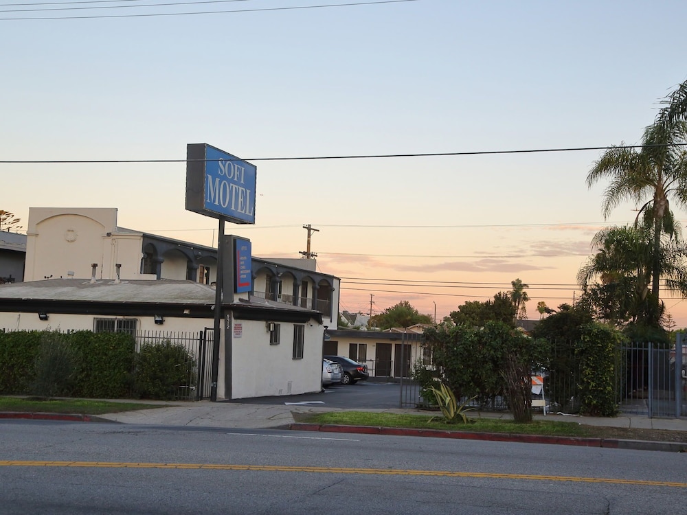 SOFI MOTEL 2/20