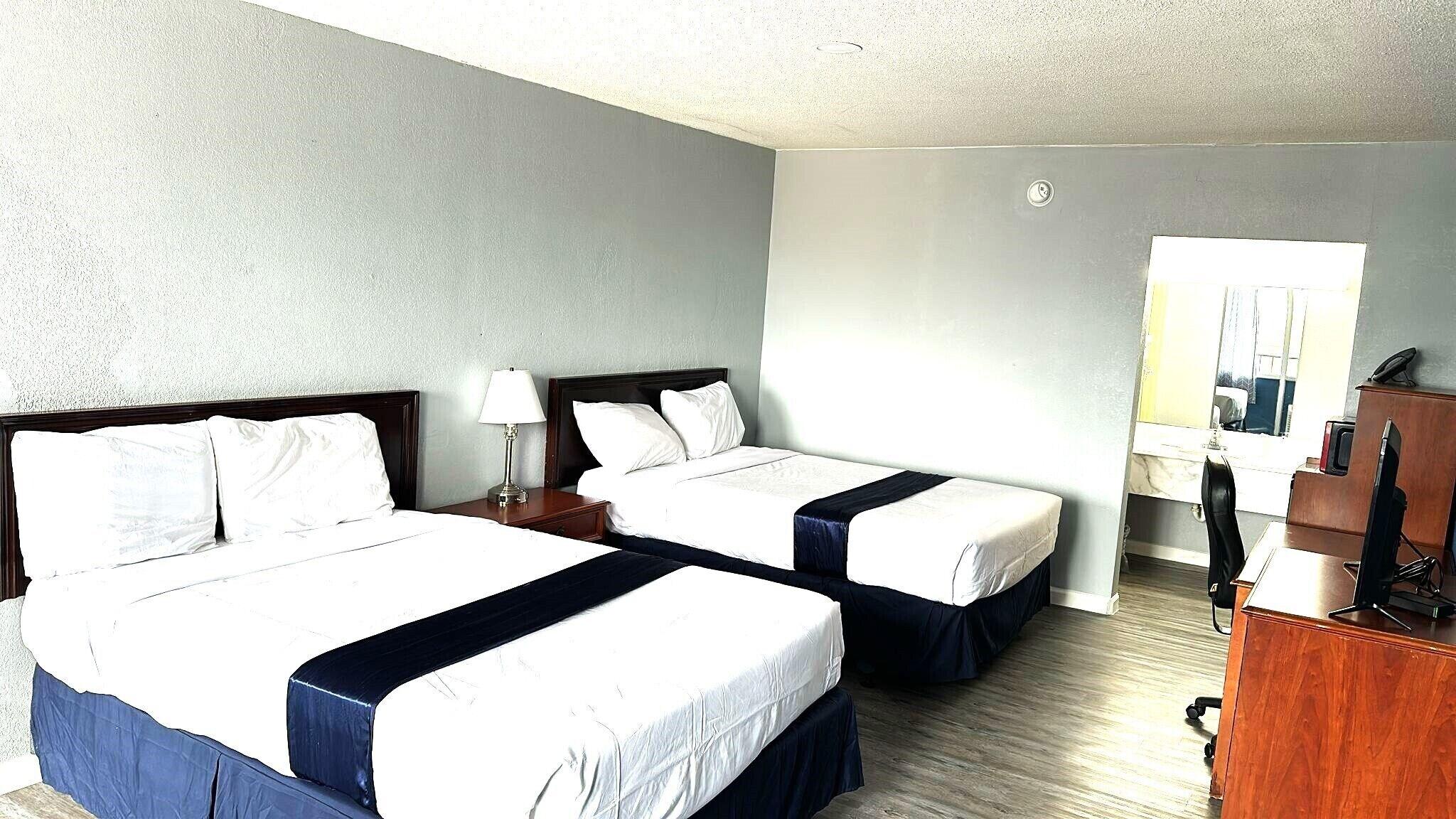 غرفة رباعية بسرير مزدوج
