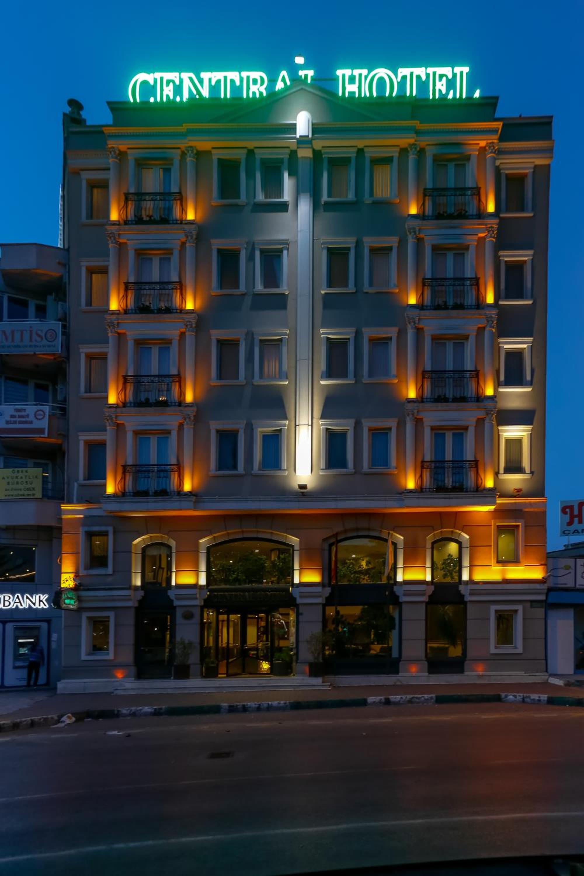 CENTRAL HOTEL 4/50