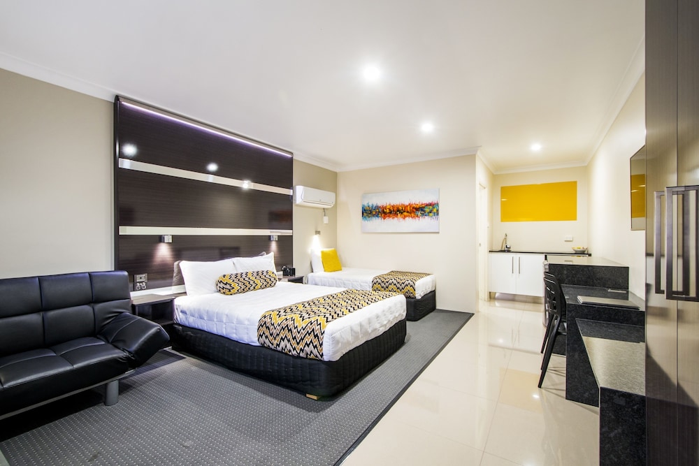 The Abbey Motor Inn 18/44