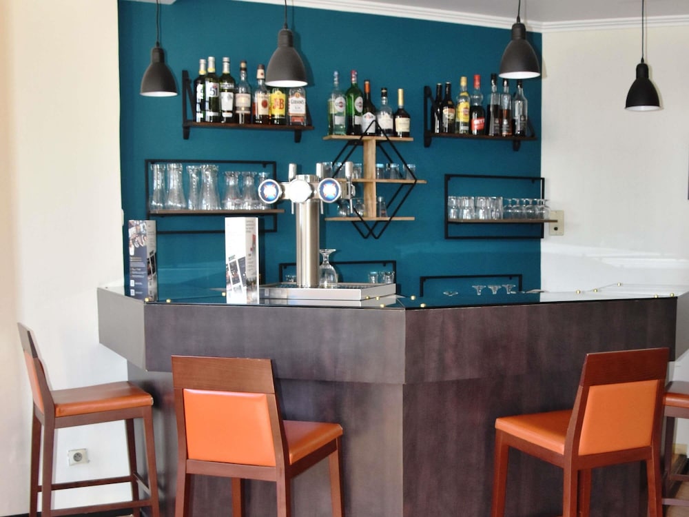 Ibis Nevers 49/63