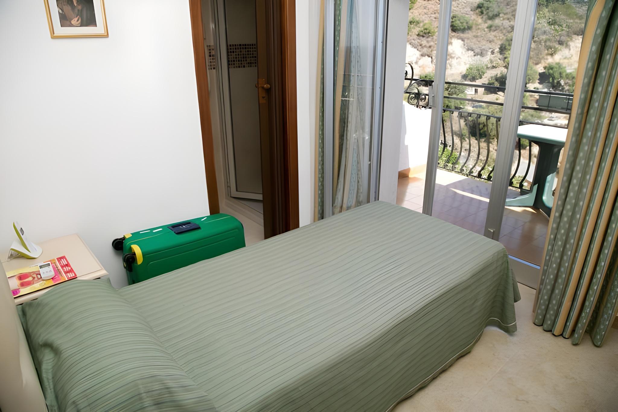 DOUBLE For Sole Use - Balcony Sea View