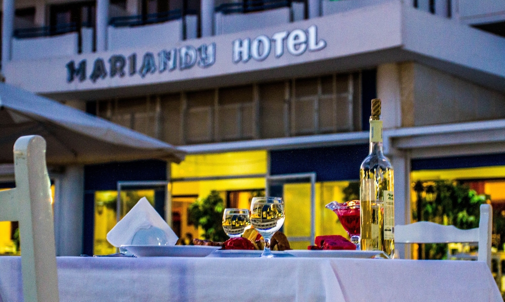 Mariandy Hotel 6/64