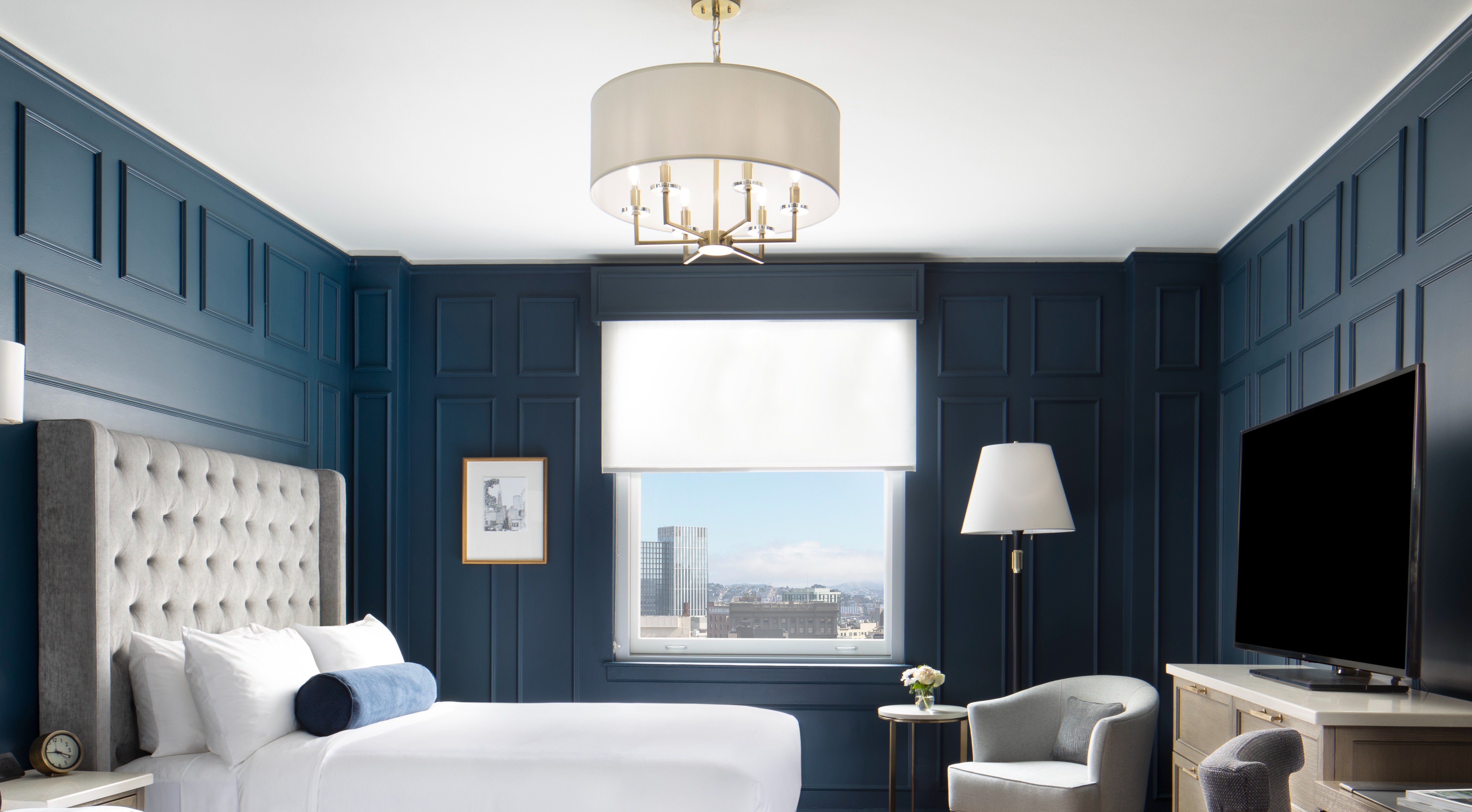 GRAND, KING BED, WITH VIEW, HIGH FLOOR
