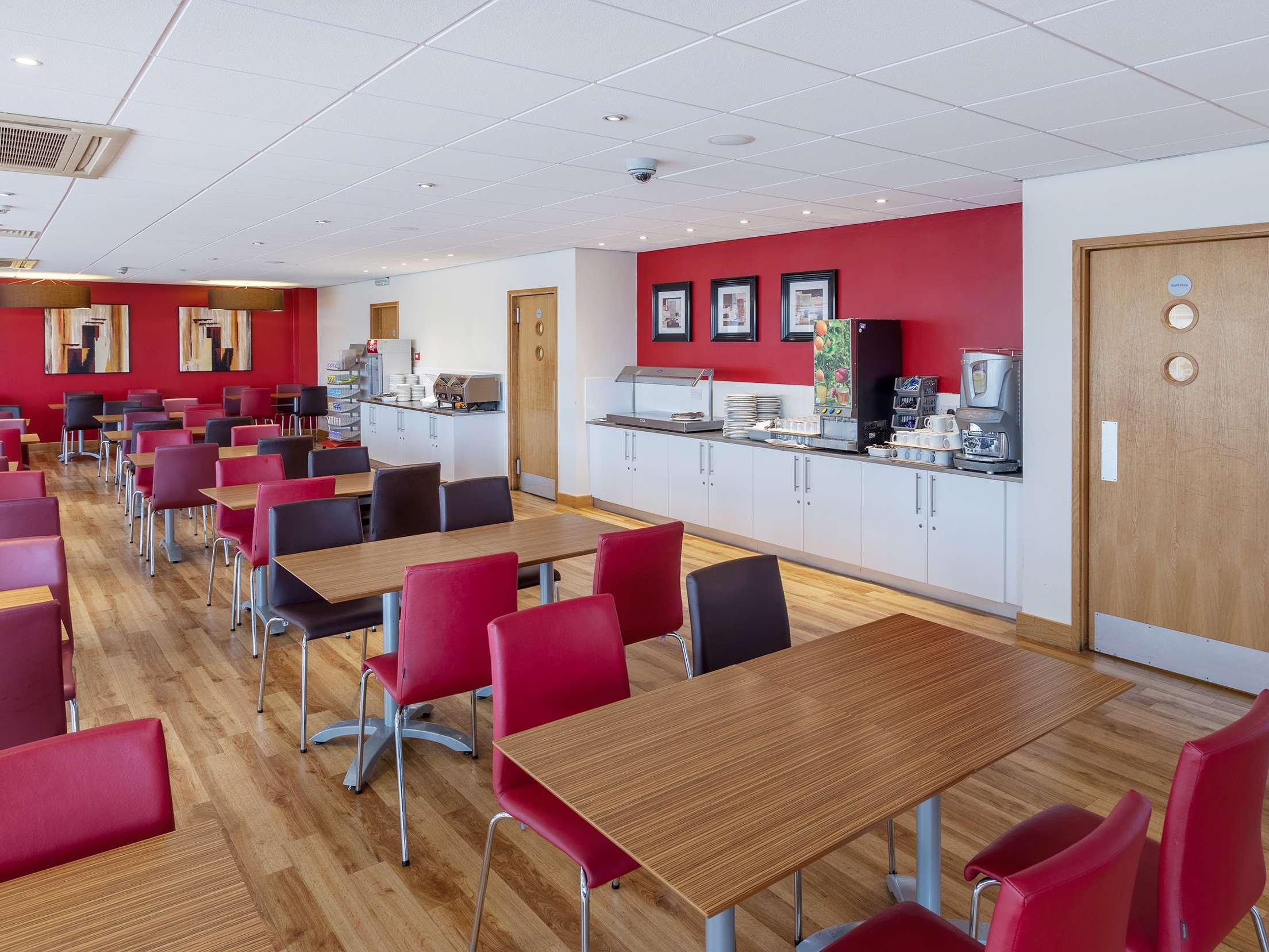 Travelodge Slough 19/26
