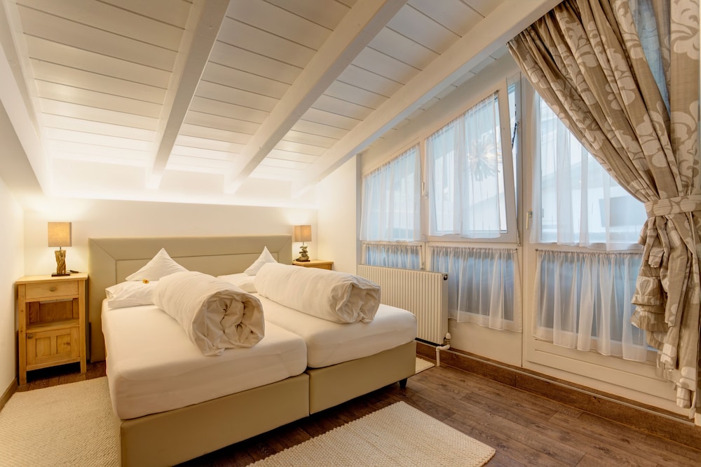 Am Dorfplatz Suites - Adults Only 11/48