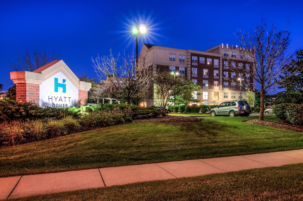 Hyatt House Chicago Schaumburg 48/50