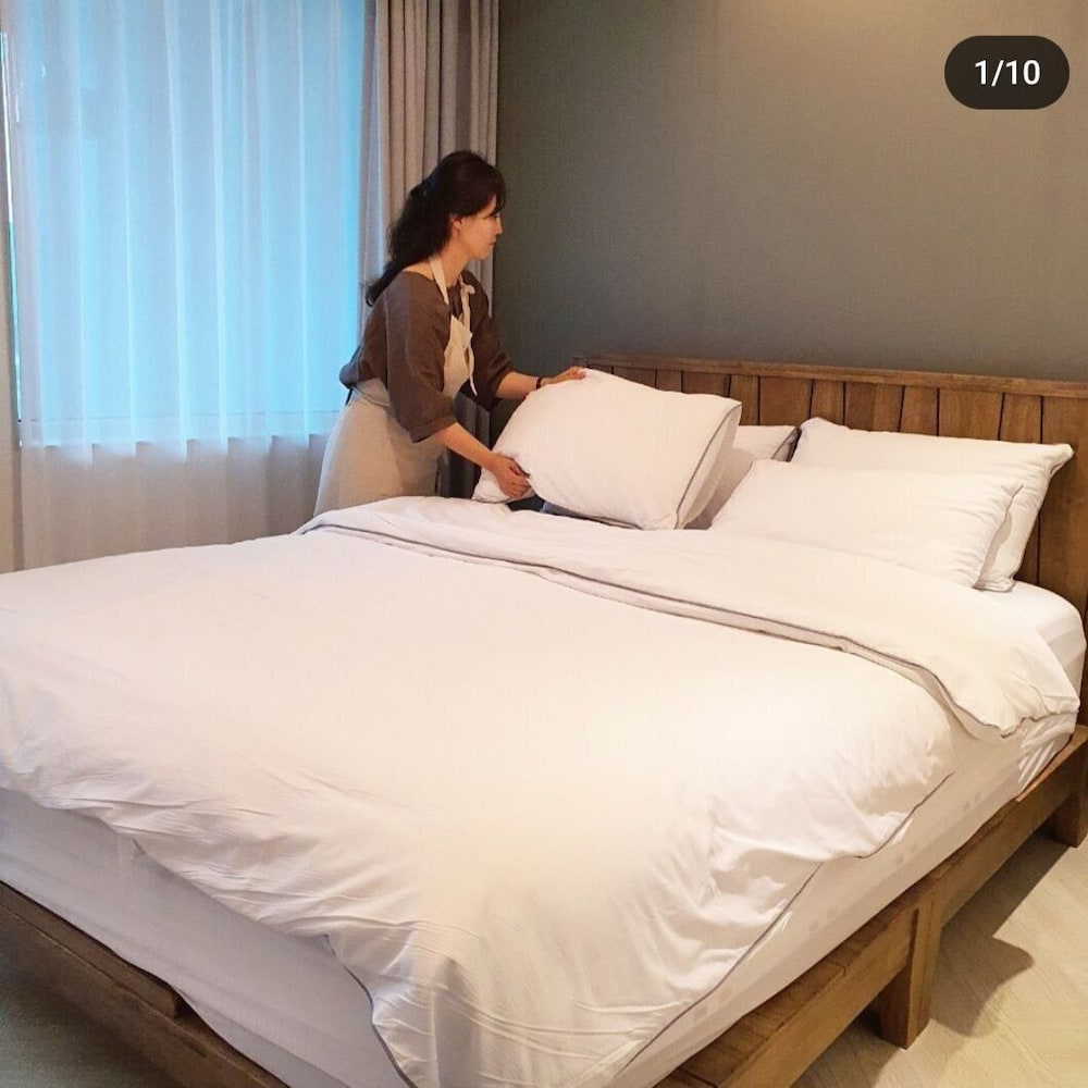 Bookchon Place Jeju 20/60