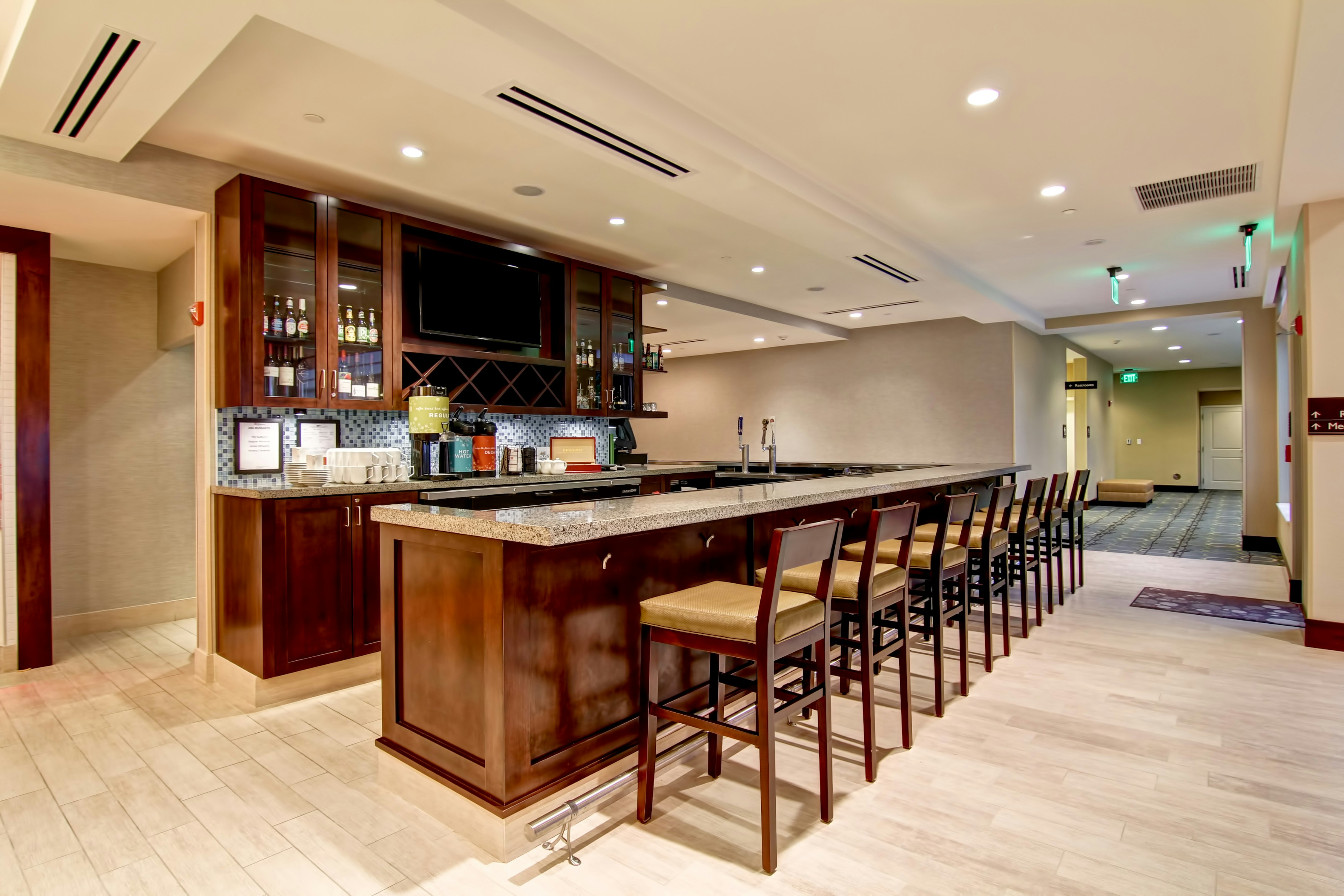 HILTON GARDEN INN WOODBRIDGE 10/20