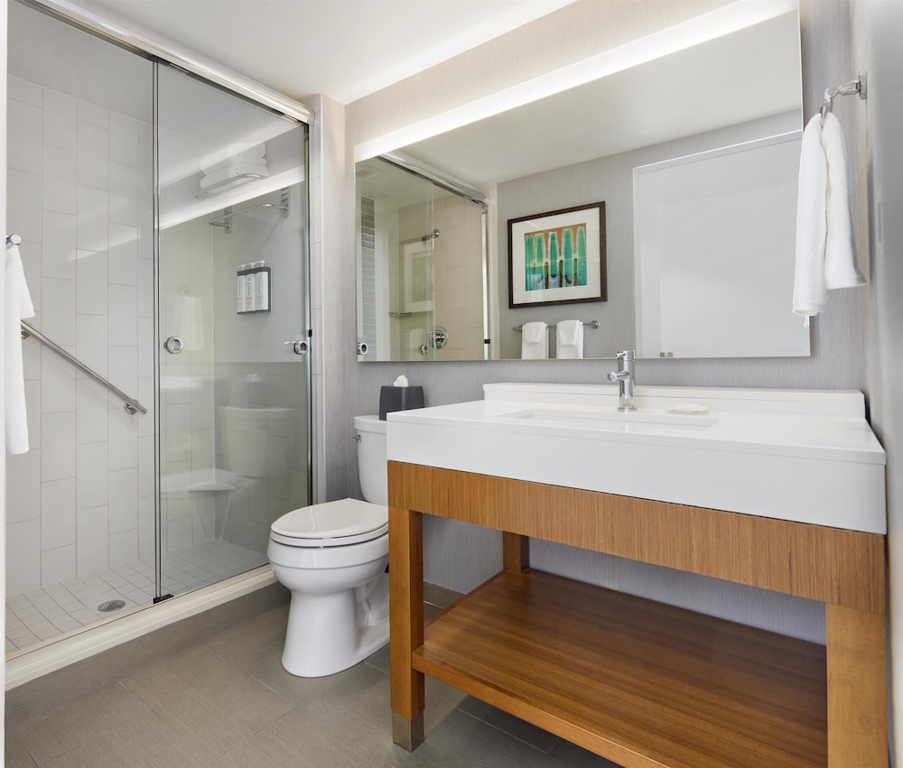 Hyatt Place New York/Yonkers 64/66