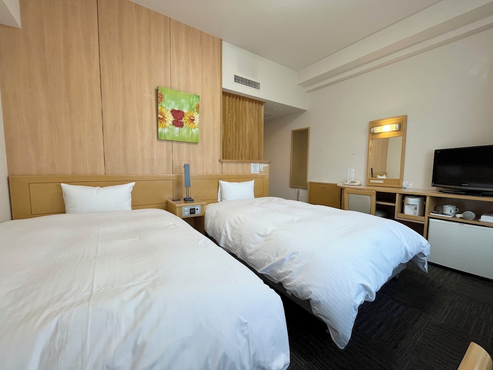 ROOM, TWIN BEDS, SMOKING