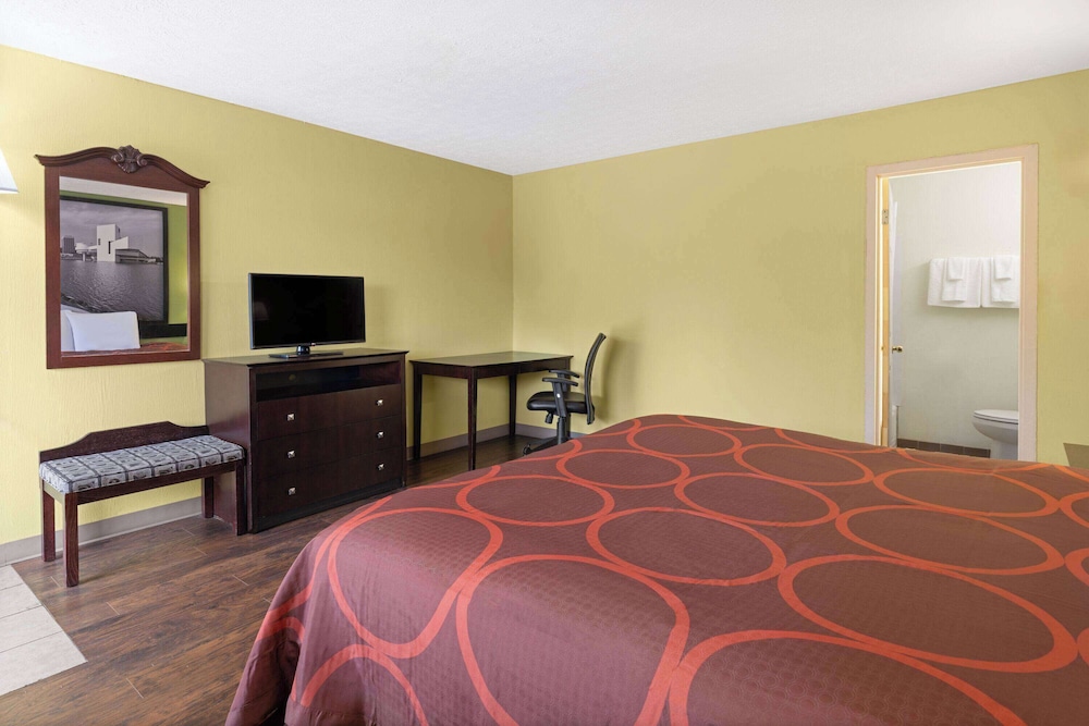 Super 8 by Wyndham Youngstown/Girard 21/26