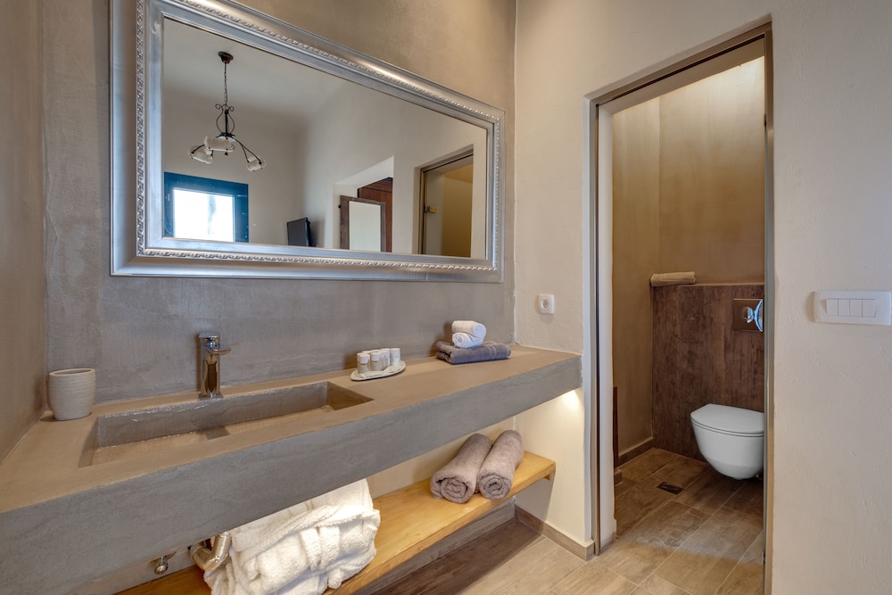 Pasithea Suites Santorini 59/60