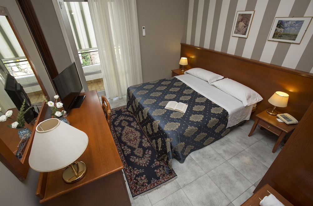 HOTEL REDEBORA 21/45