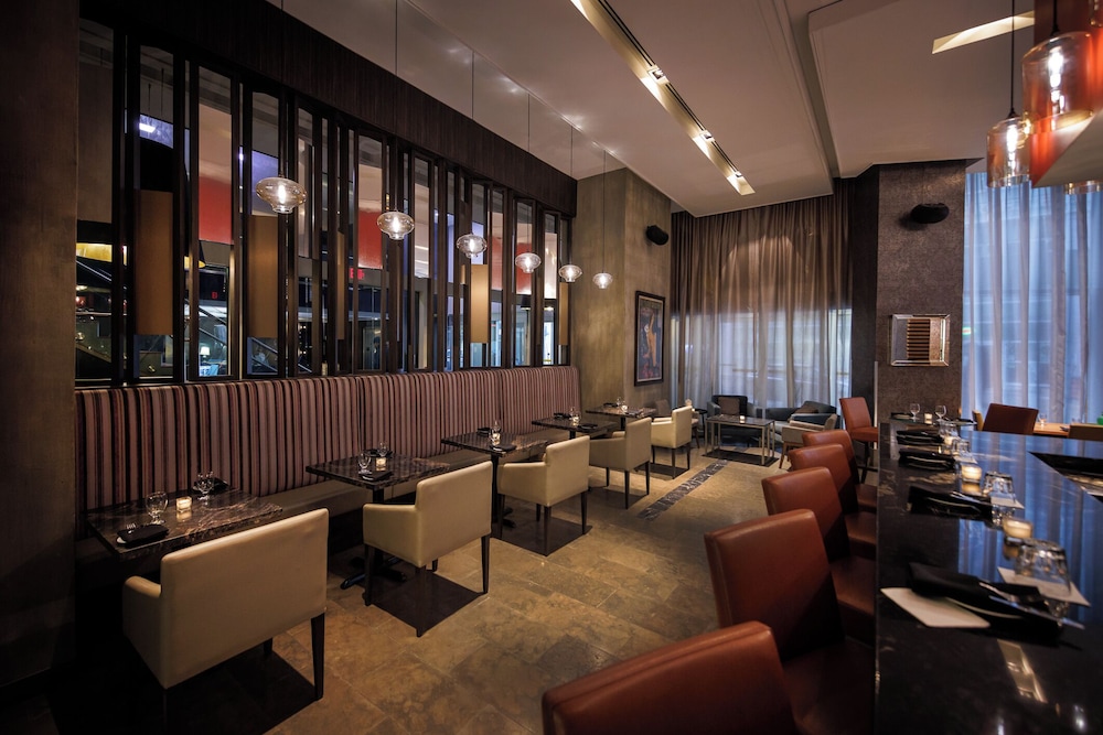 Pantages Hotel Downtown Toronto 26/44