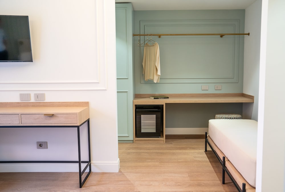 ALBERGO BIANCHI STAZIONE 24/50