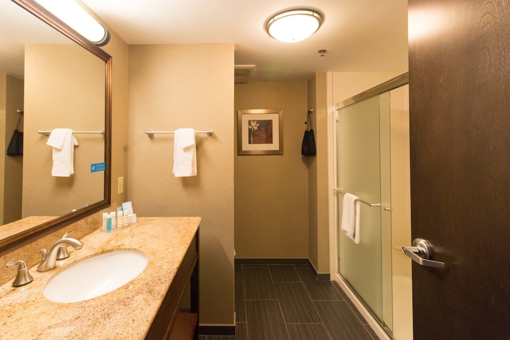 Hampton Inn Columbus South 9/45