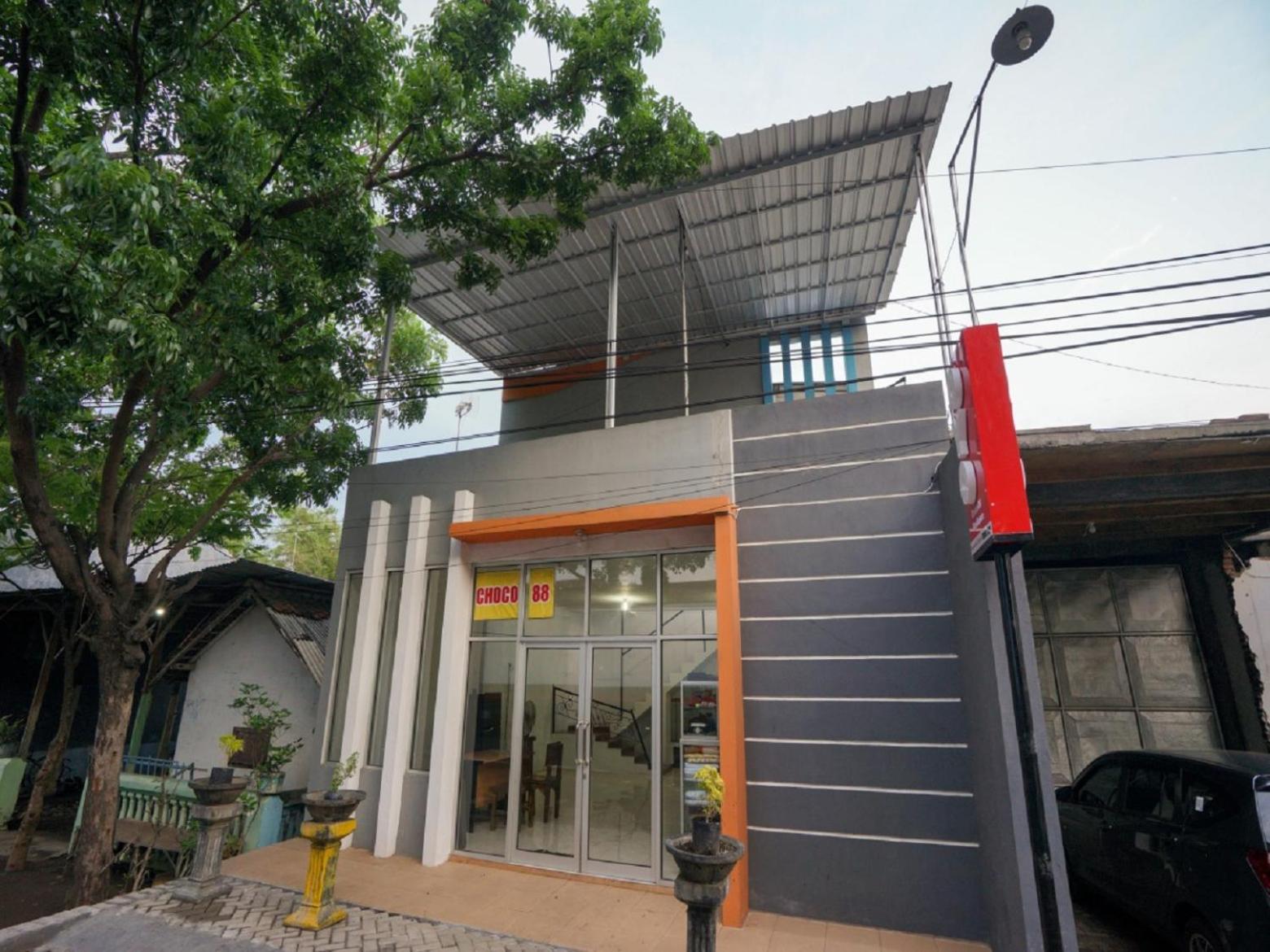 OYO 2489 Choco 88 Residence 2/22