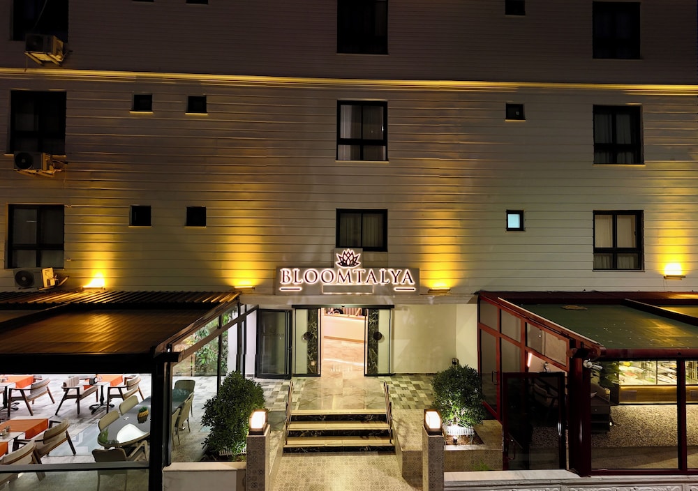 Bloomtalya Hotel 5/64