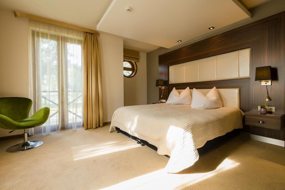 Duna Garden Hotel 9/40