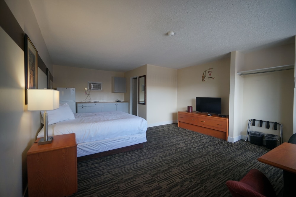 Superlodge Canada Lethbridge 13/31