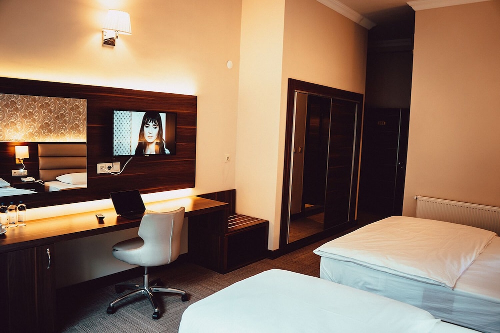 Grand Selale Hotel 10/50