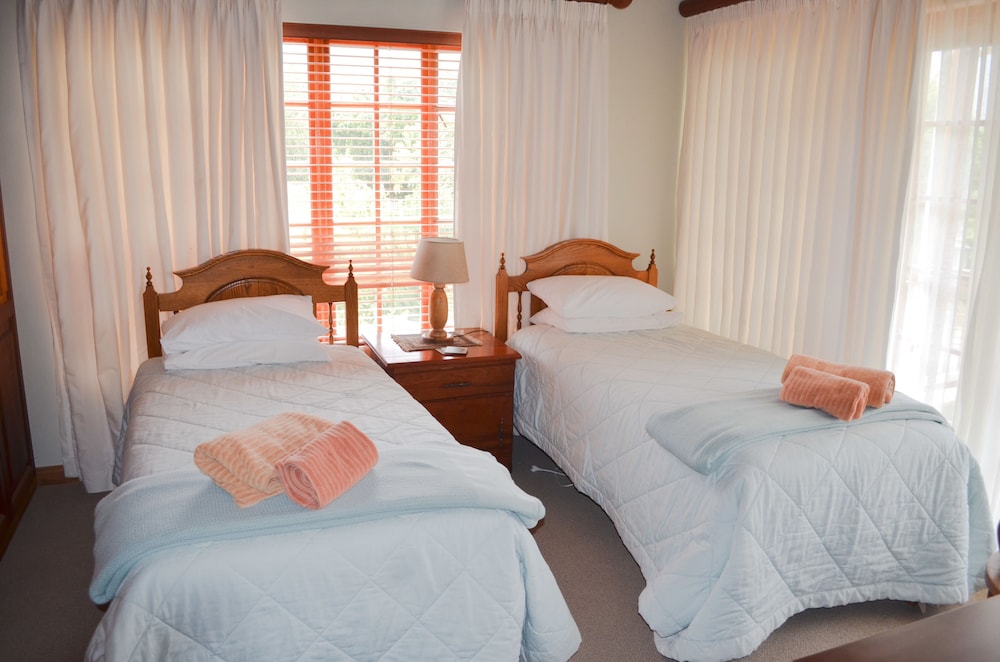 Aan De Bergen Guesthouse South Africa 12/37