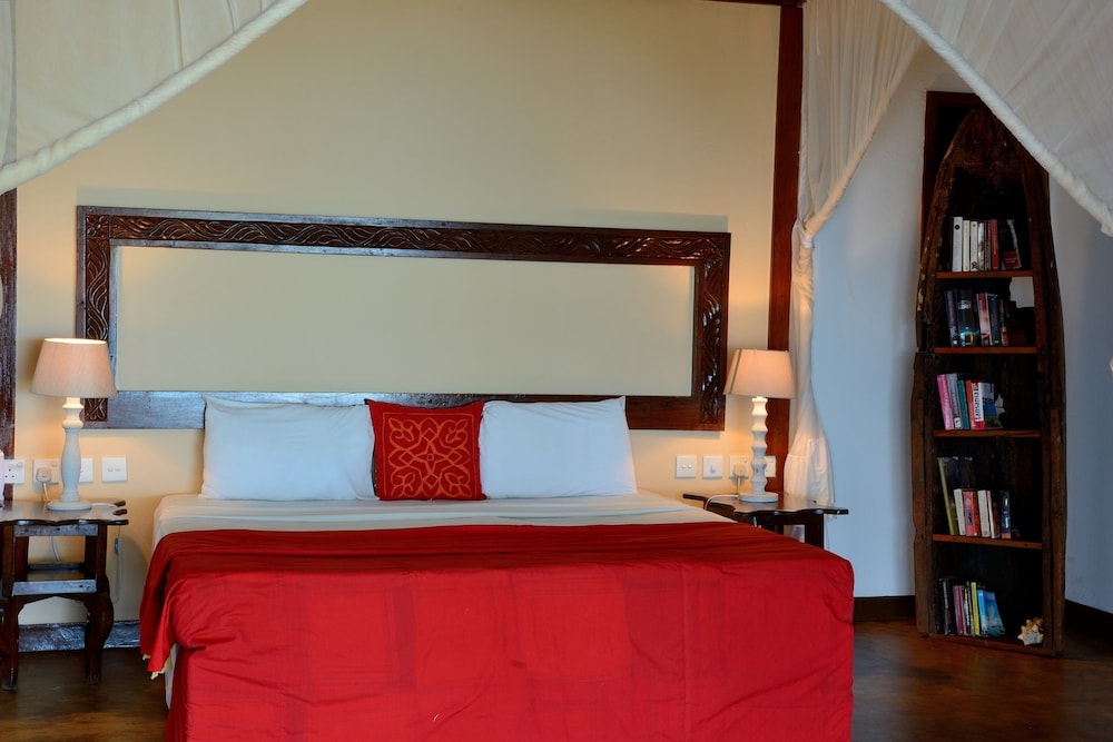 DELUXE, DOUBLE BED