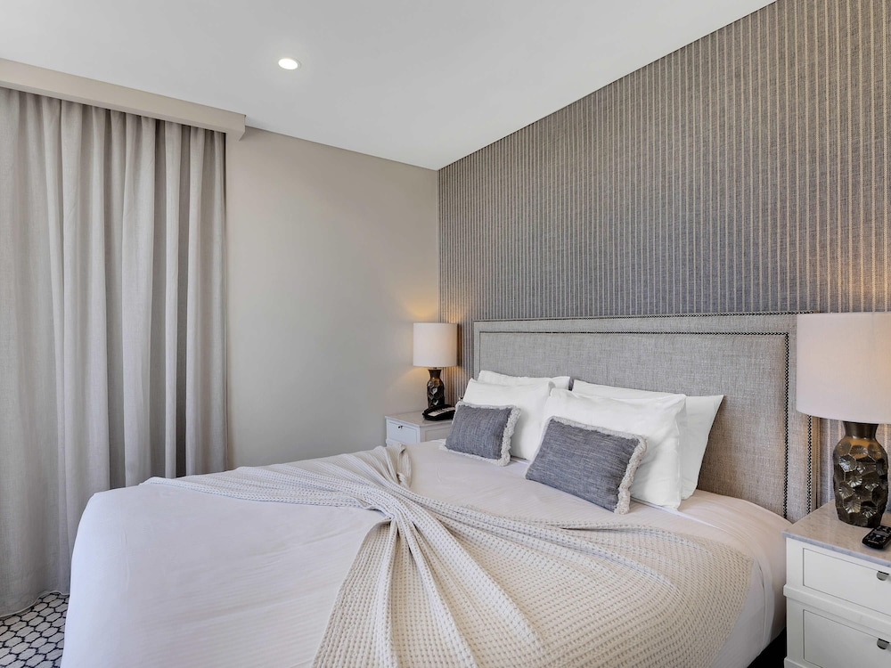 1 BEDROOM, APARTMENT, OCEAN VIEW