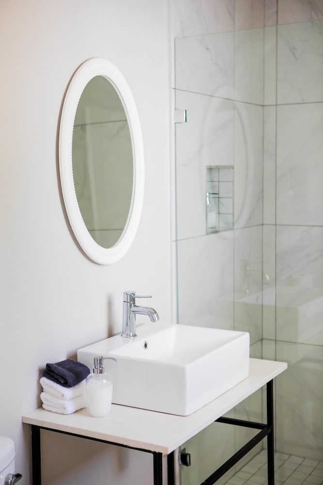 Elianthe Boutique Guesthouse 49/50