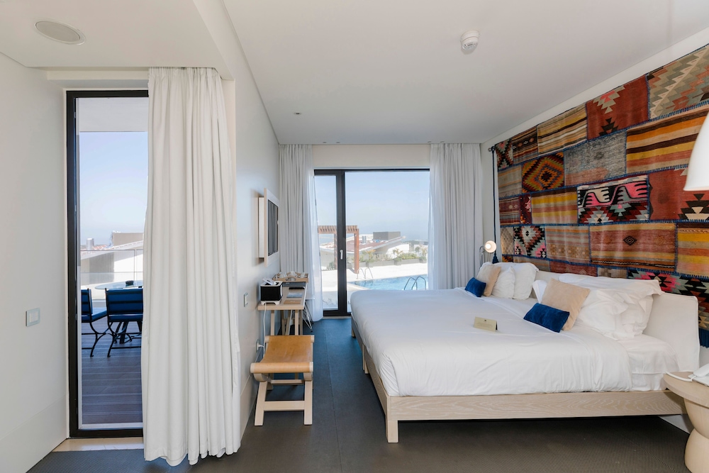 Deluxe, Twin Beds, Golf Course View, Balcony