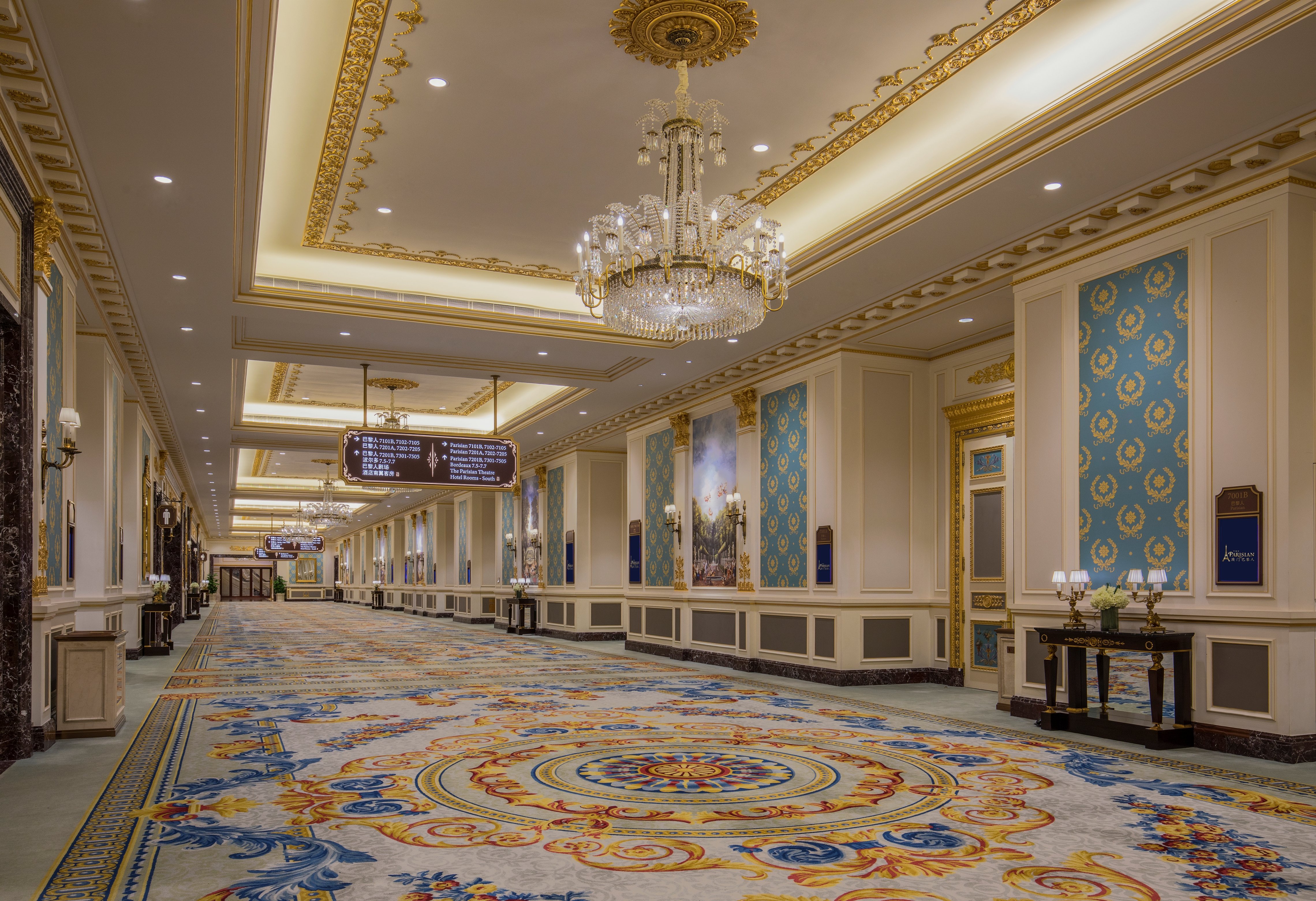 The Parisian Macau 8/50