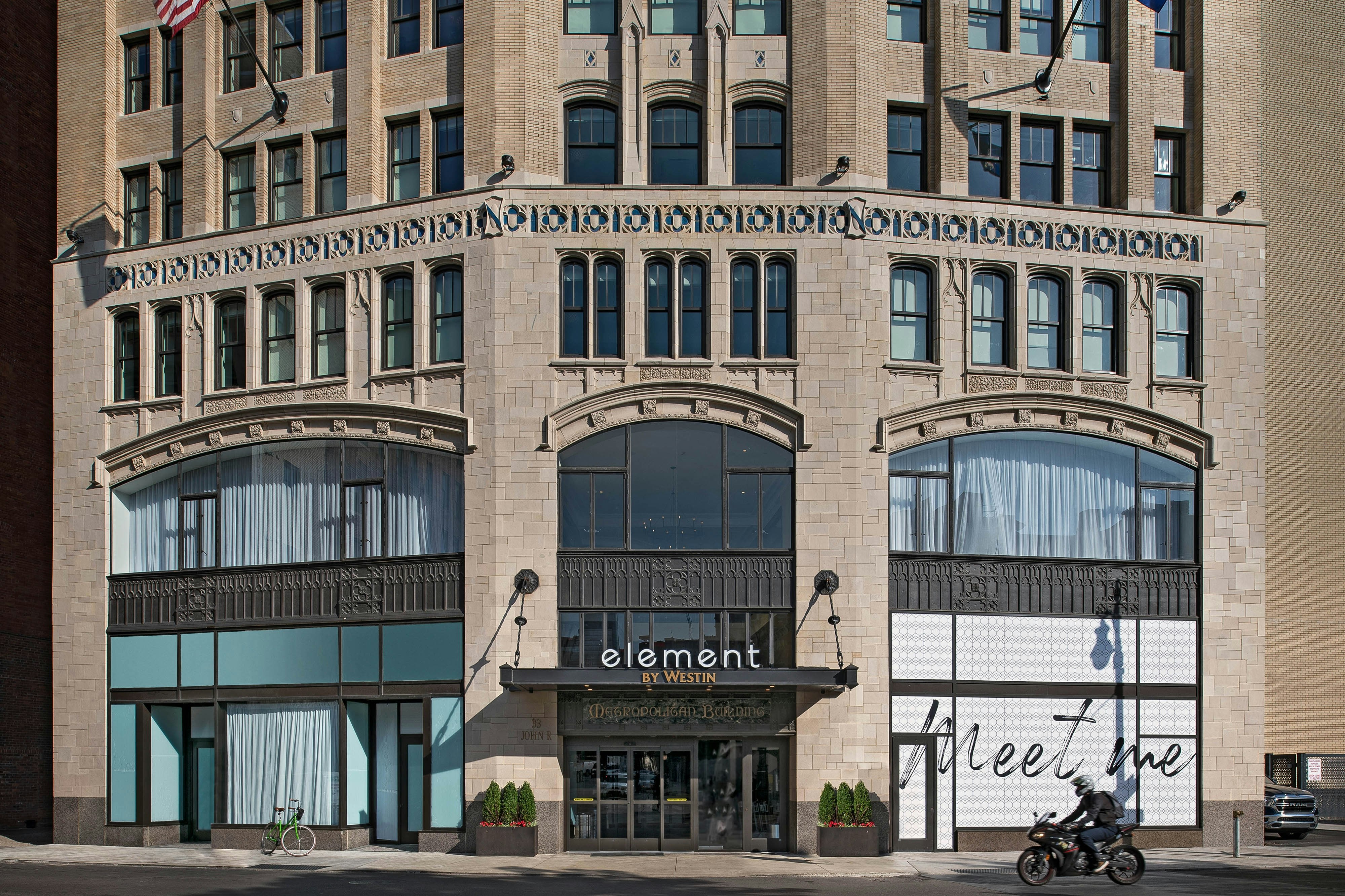 Element Detroit at the Metropolitan 4/45