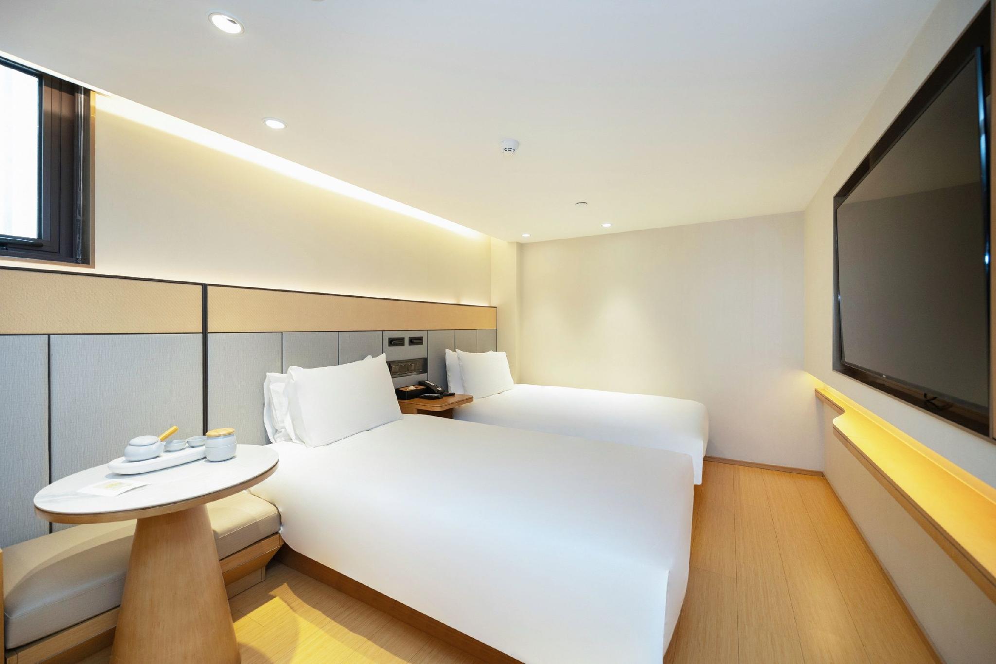Ji Hotel (Shanghai Longyang Road Magnetic Levitation) 18/35