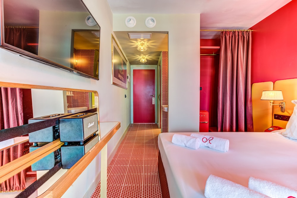Room, Double Bed, Romeos Ibiza - Adults Only 6/10
