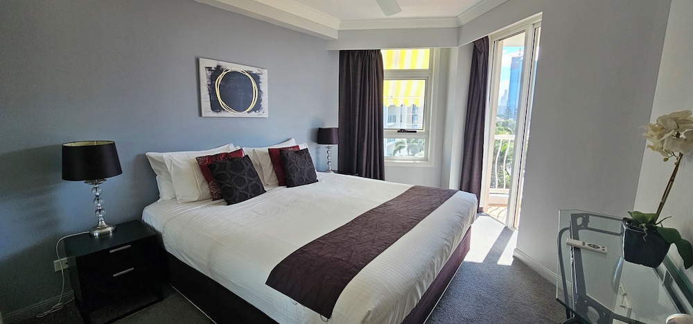 Broadbeach Holiday Apartments 14/50