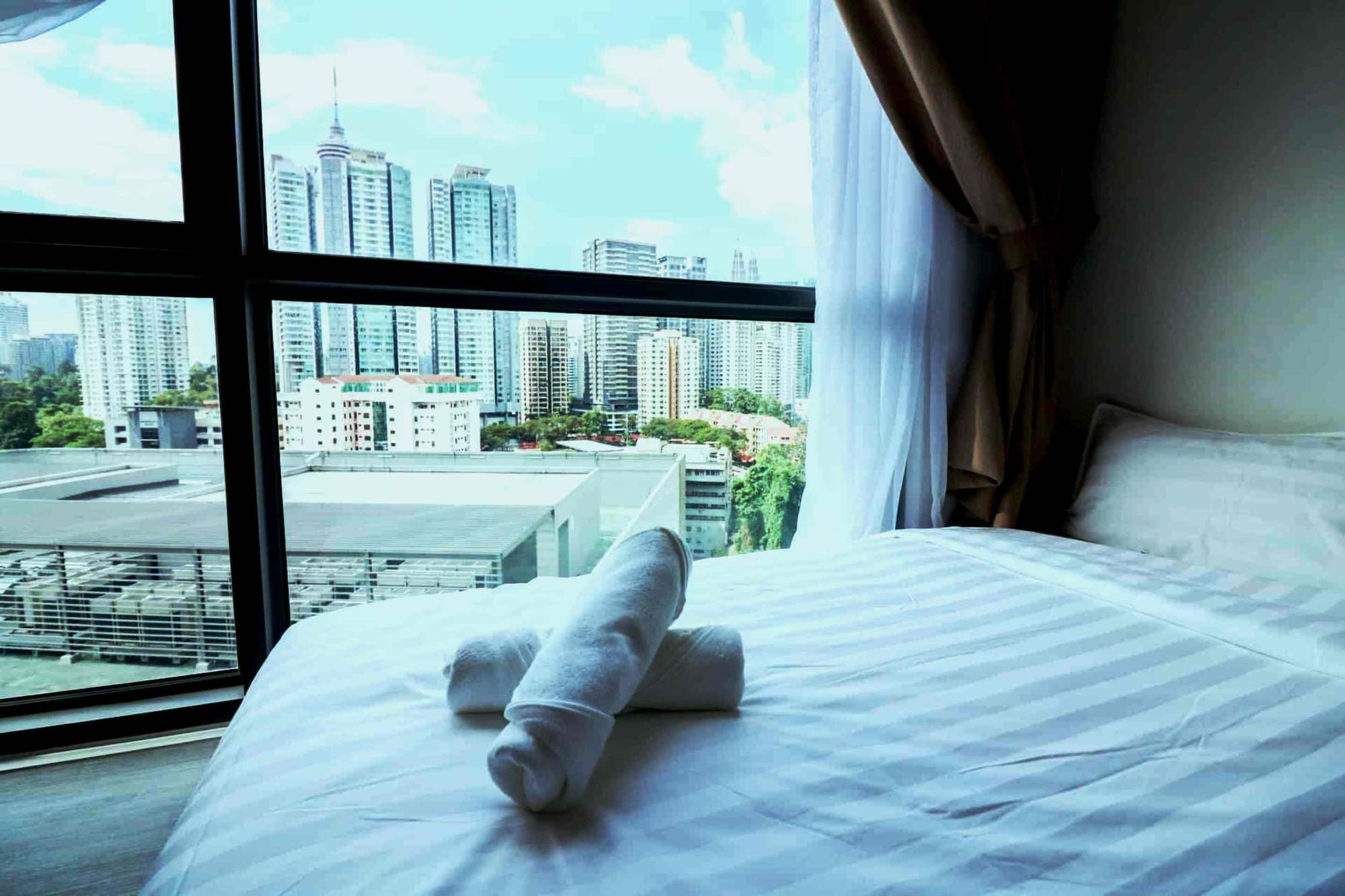 1 BEDROOM, EXECUTIVE, STUDIO, SUITE, CITY VIEW