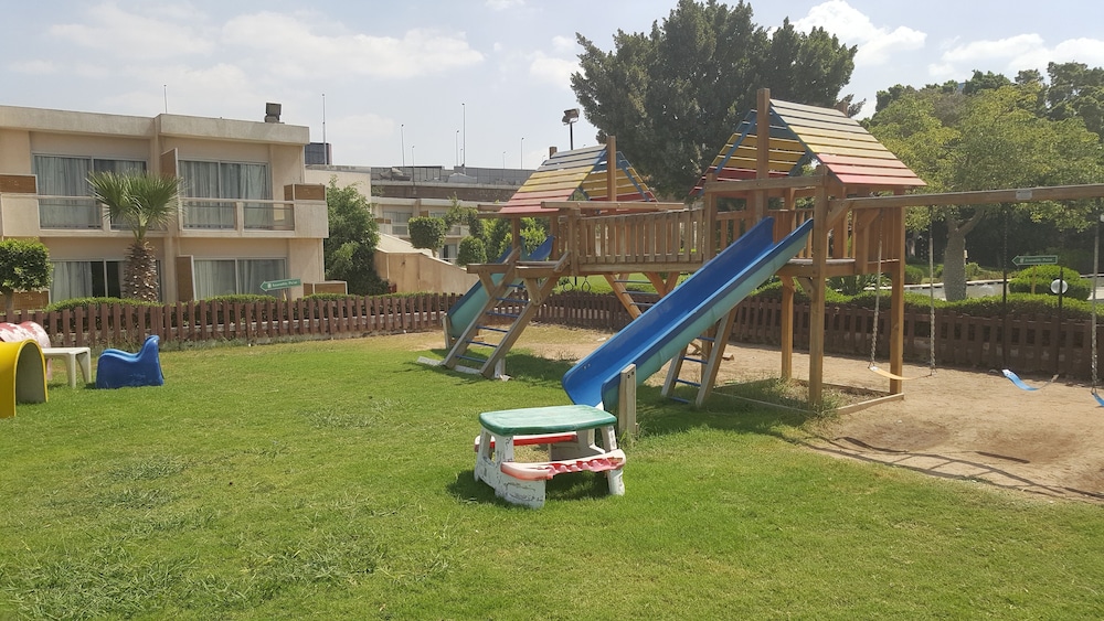 Pyramids Park Resort Cairo 60/65