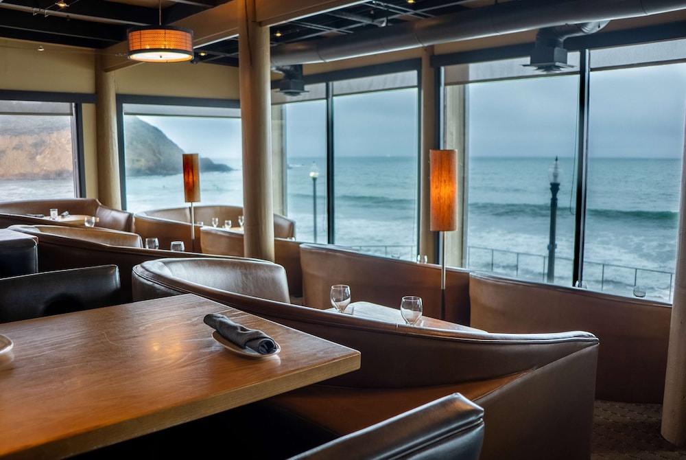 Pacifica Lighthouse Hotel Trademark Collection by Wyndham 19/36