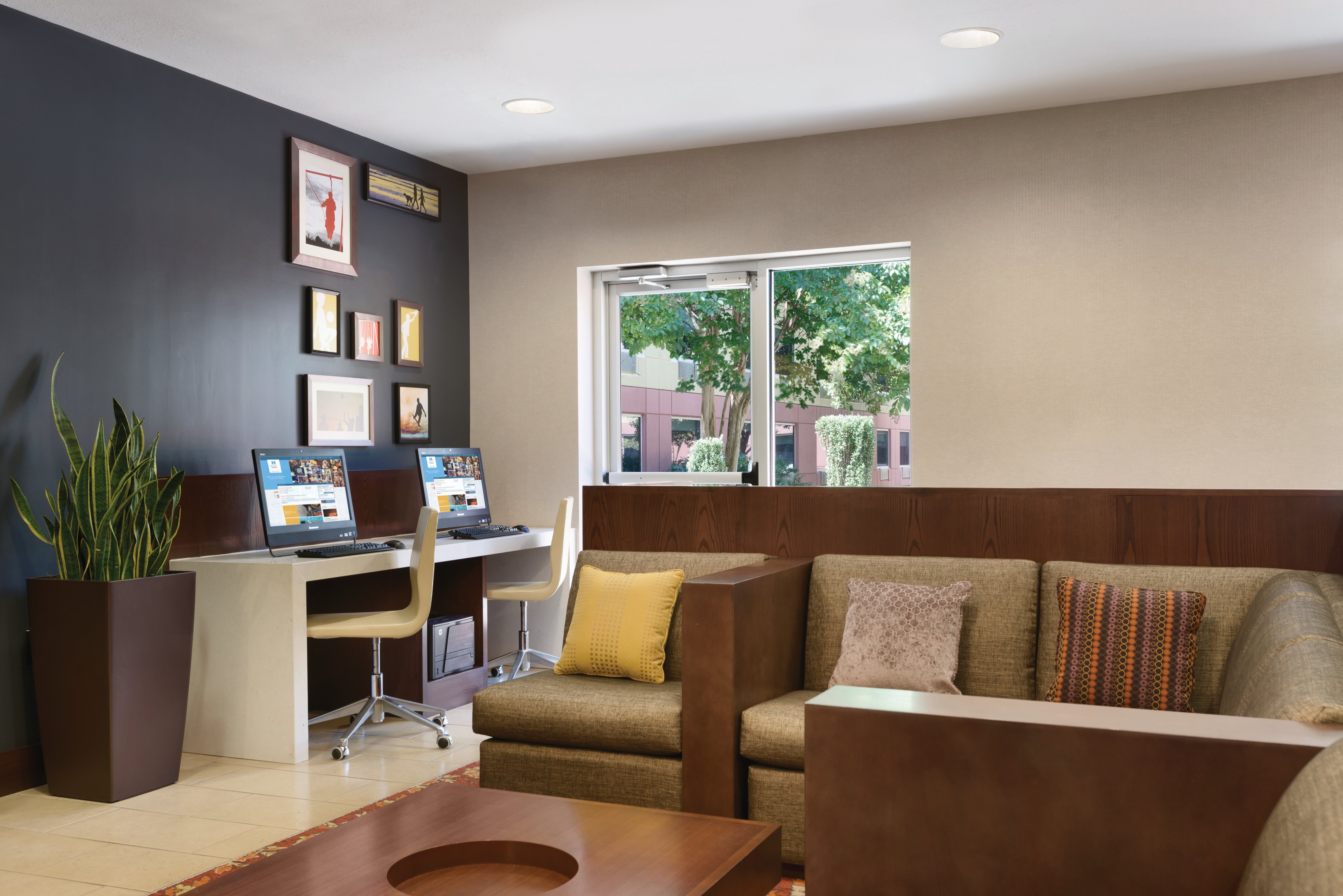 CLT Sky Suites 30/34