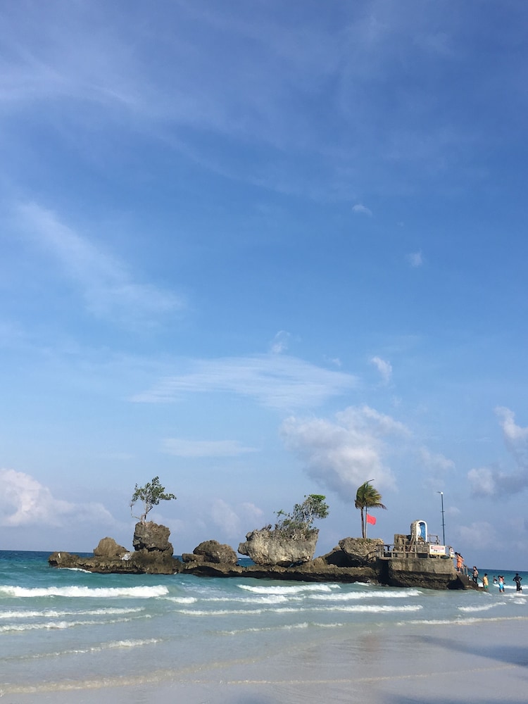 Villa Romero De Boracay 46/58