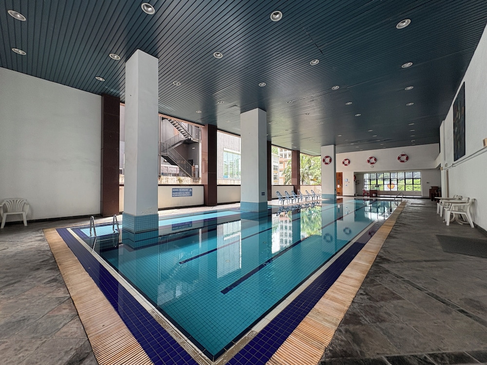 THE MAPLE SUITE 21/50