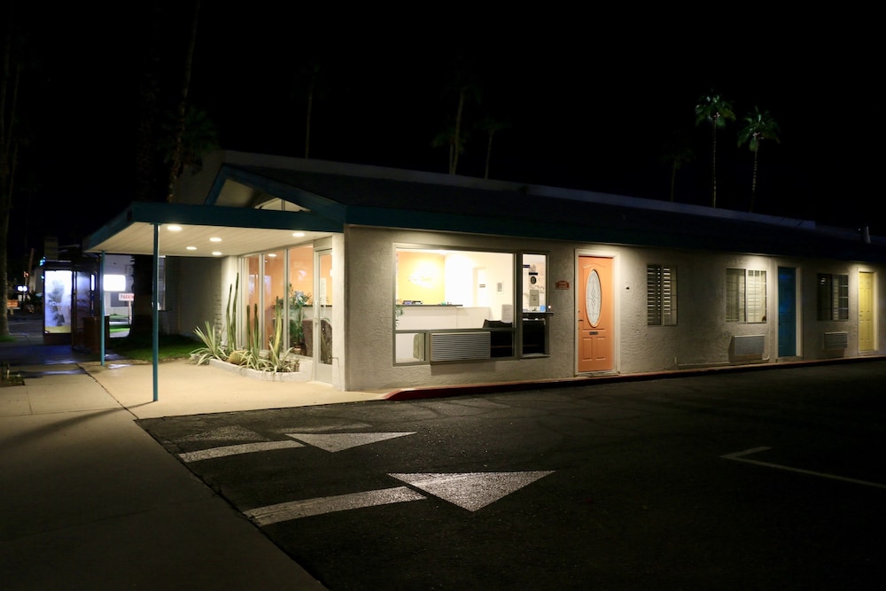 Adara Hotel Palm Springs 4/53